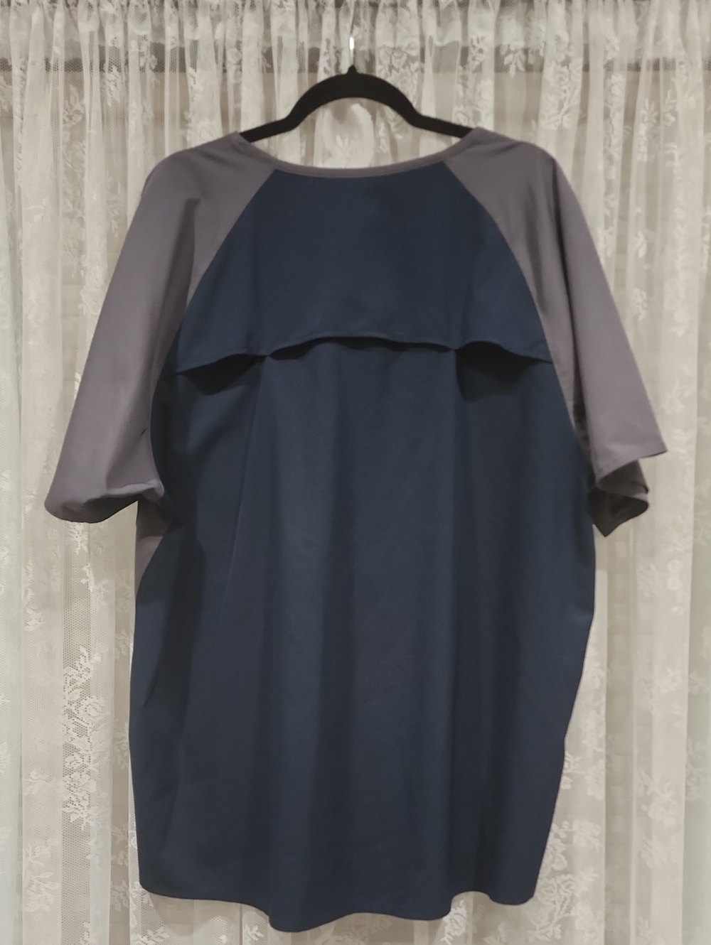 CARHARTT "FORCE" SCRUB TOP - Picture 9 of 9